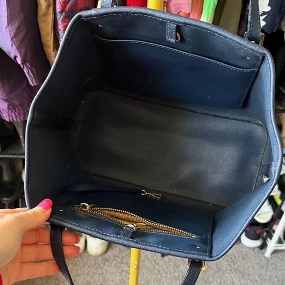 Michael Kors Jet Set Travel Tote Navy - Picture 9 of 16